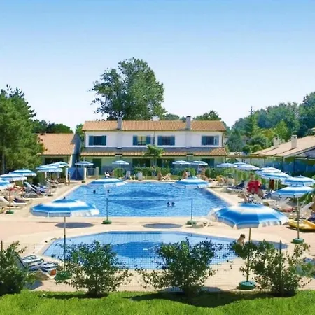 Villaggio Ca' Del Pino Lägenhet Bibione